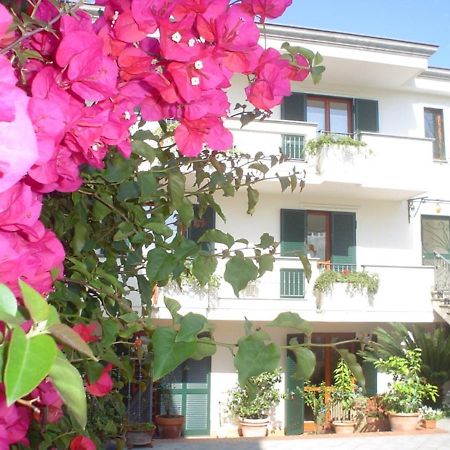 Certe Notti - Suites بومبيي المظهر الخارجي الصورة