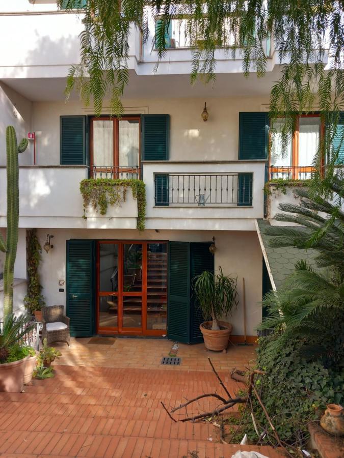 Certe Notti - Suites بومبيي المظهر الخارجي الصورة