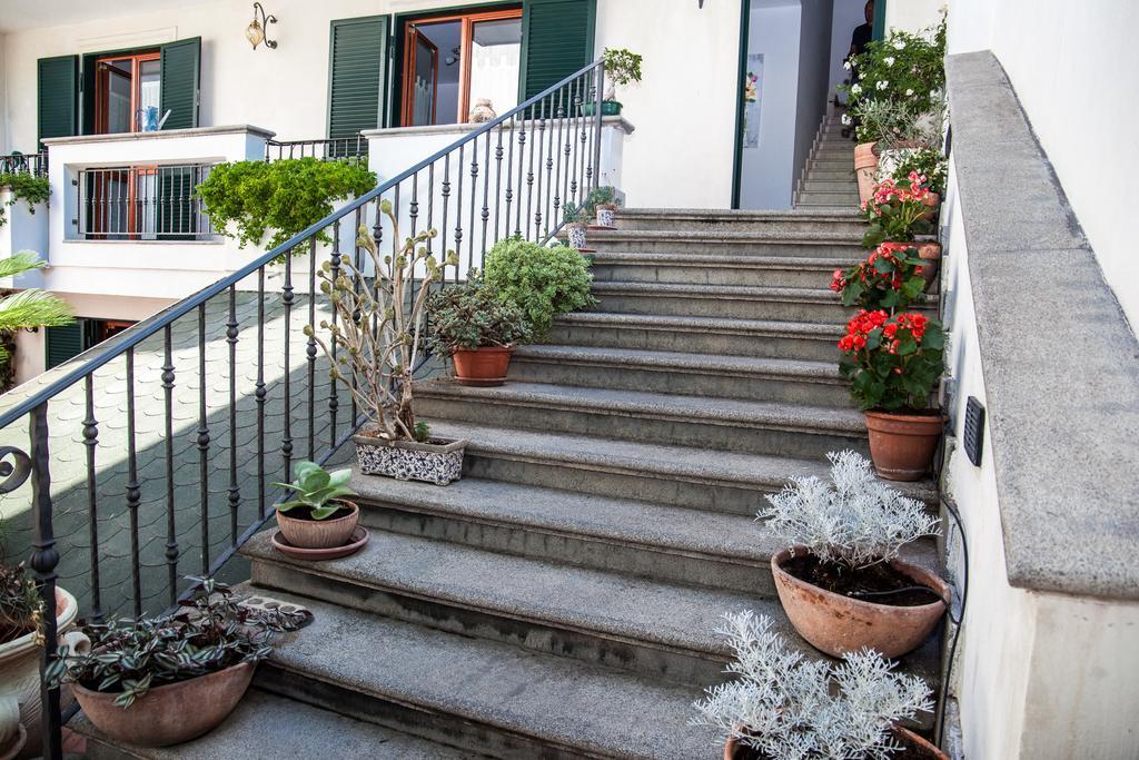 Certe Notti - Suites بومبيي المظهر الخارجي الصورة